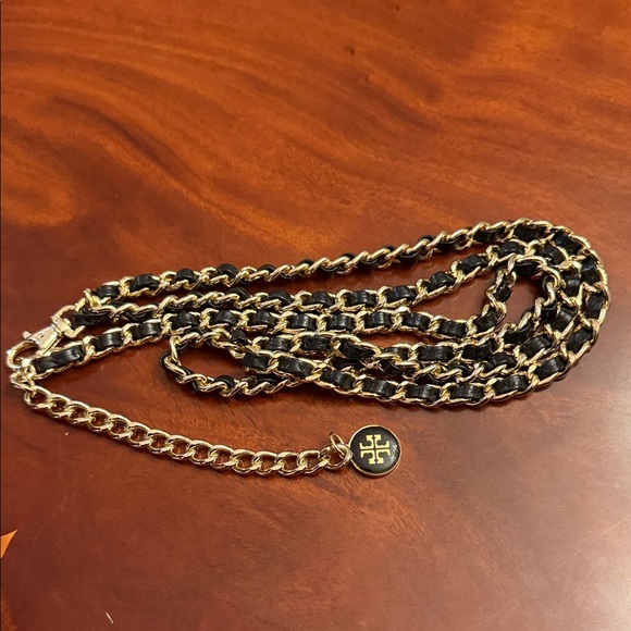 Tory Burch Elegant Gold and Black Chain Belt - Picture 4 of 4